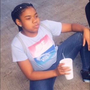 Meet your Posher, Karington